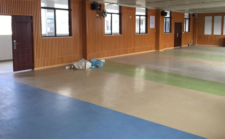 湖北黃石學(xué)校舞蹈室槽木吸音板聲學(xué)工程